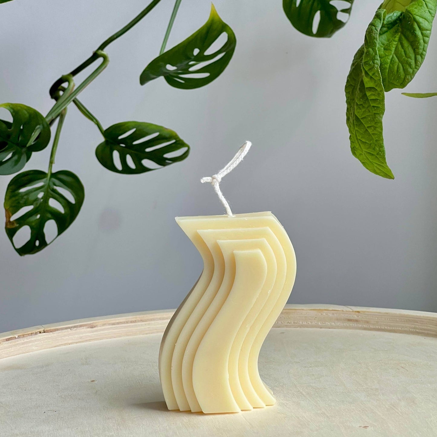 Wavy 1 Candle
